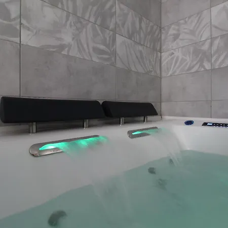 Сasa de vacaciones De Charme Pour 6 Pers. Pres D'angers, Calme Campagnard - Fr-1-622-27 Corze