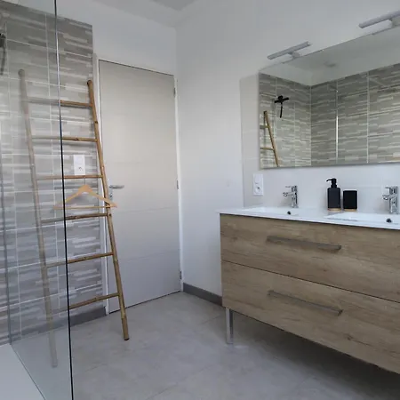 De Charme Pour 6 Pers. Pres D'angers, Calme Campagnard - Fr-1-622-27 Holiday home *