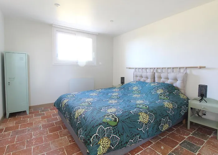 La Chenellière - Fr-1-622-27 *